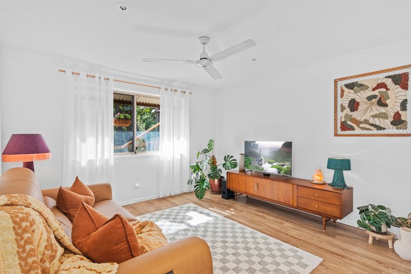 Photo - 1/30 Banksiadale Close, Elanora QLD 4221 - Image 9