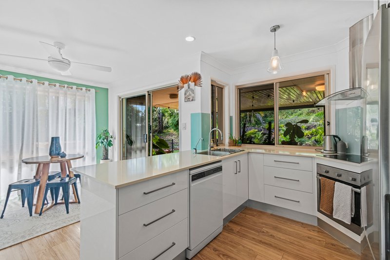 Photo - 1/30 Banksiadale Close, Elanora QLD 4221 - Image 10