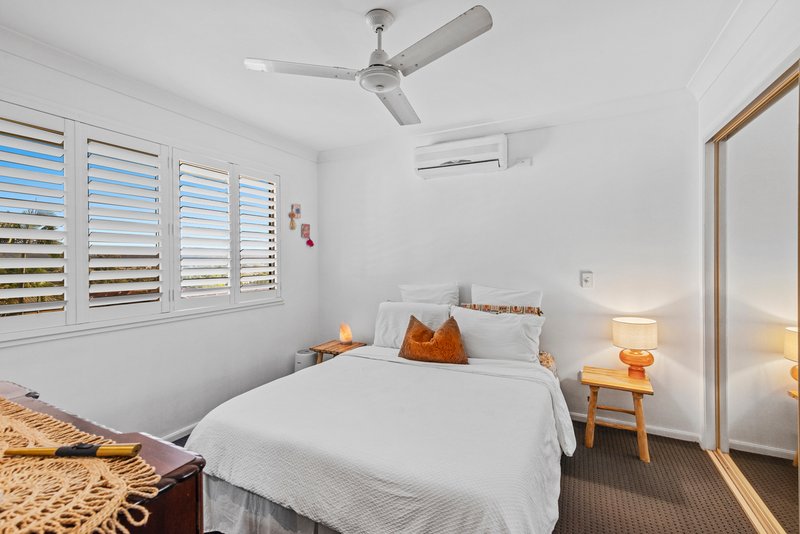 Photo - 1/30 Banksiadale Close, Elanora QLD 4221 - Image 12