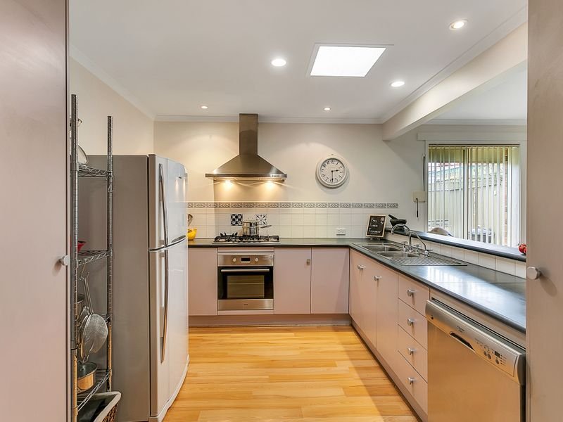 Photo - 130 Barcelona Road, Noarlunga Downs SA 5168 - Image 6