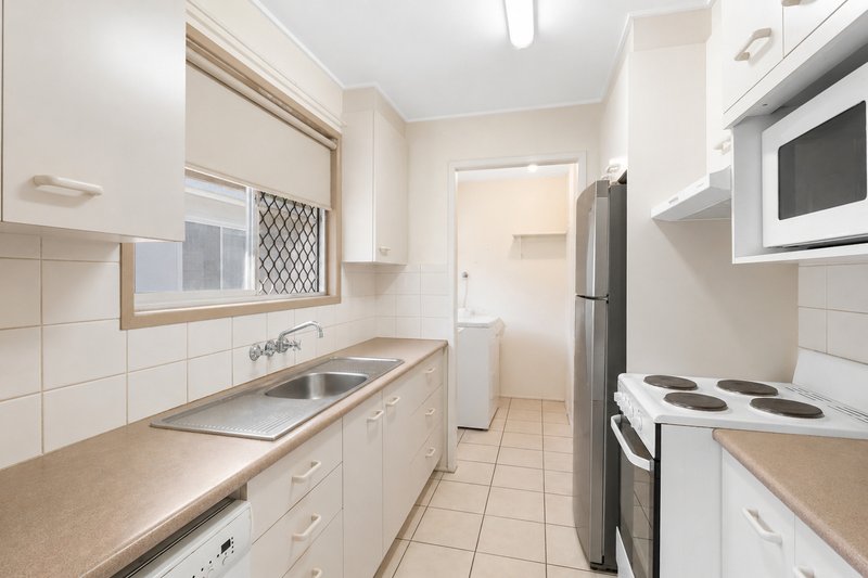Photo - 130 Beaufort Place, Deception Bay QLD 4508 - Image 3