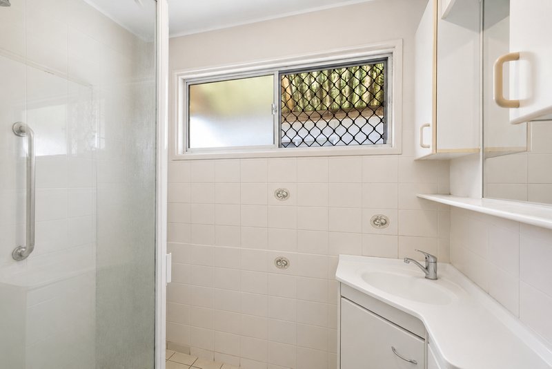 Photo - 130 Beaufort Place, Deception Bay QLD 4508 - Image 4