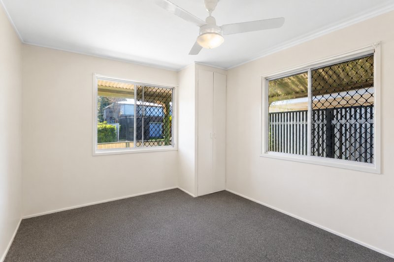 Photo - 130 Beaufort Place, Deception Bay QLD 4508 - Image 7