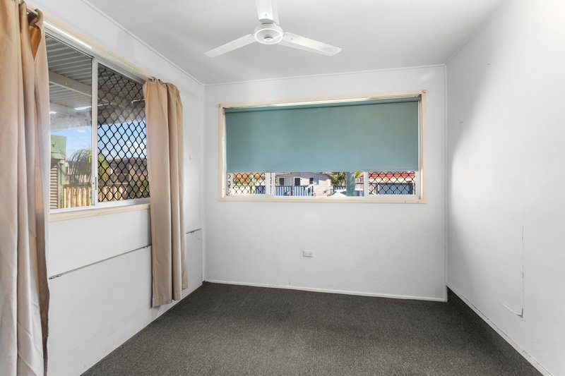 Photo - 130 Beaufort Place, Deception Bay QLD 4508 - Image 8