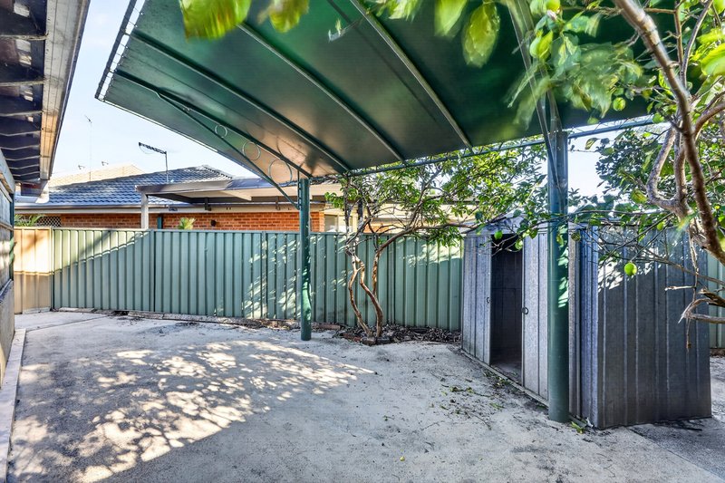 Photo - 1/30 Bensley Road, Macquarie Fields NSW 2564 - Image 13
