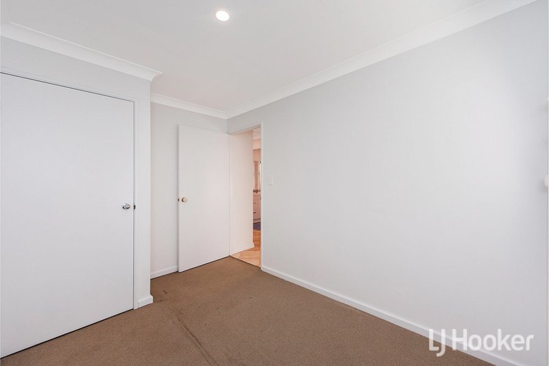 Photo - 130 Challenger Avenue, Parmelia WA 6167 - Image 13