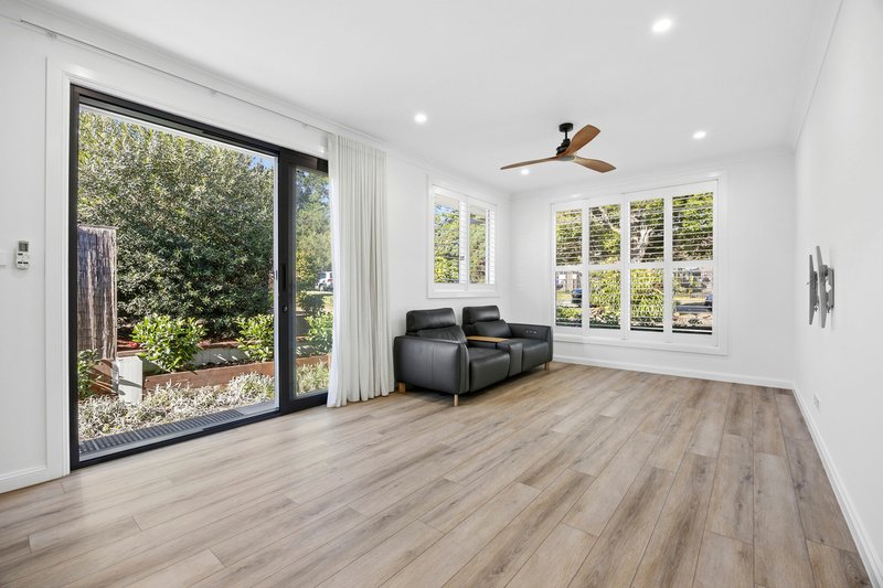 Photo - 1/30 Cooyong Road, Terrey Hills NSW 2084 - Image 1