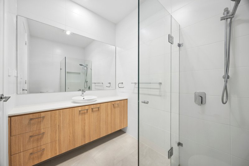 Photo - 1/30 Cooyong Road, Terrey Hills NSW 2084 - Image 5