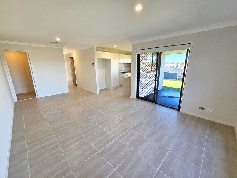 Photo - 1/30 Corymbia Circuit, Heddon Greta NSW 2321 - Image 4