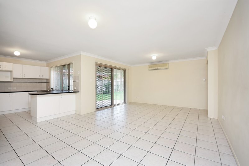 Photo - 130 Cottontree Drive, Narangba QLD 4504 - Image 6