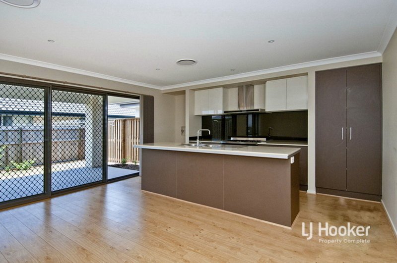 Photo - 130 Darlington Drive, Yarrabilba QLD 4207 - Image 3