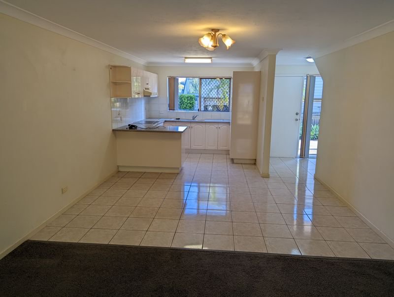 Photo - 1/30 Foster Street, Newmarket QLD 4051 - Image 3