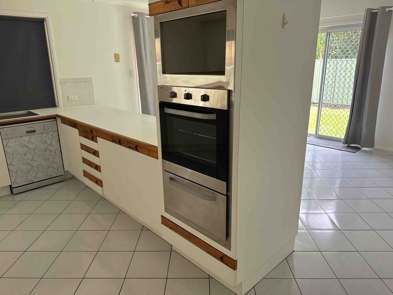 Photo - 130 Glenwood Drive, Morayfield QLD 4506 - Image 3