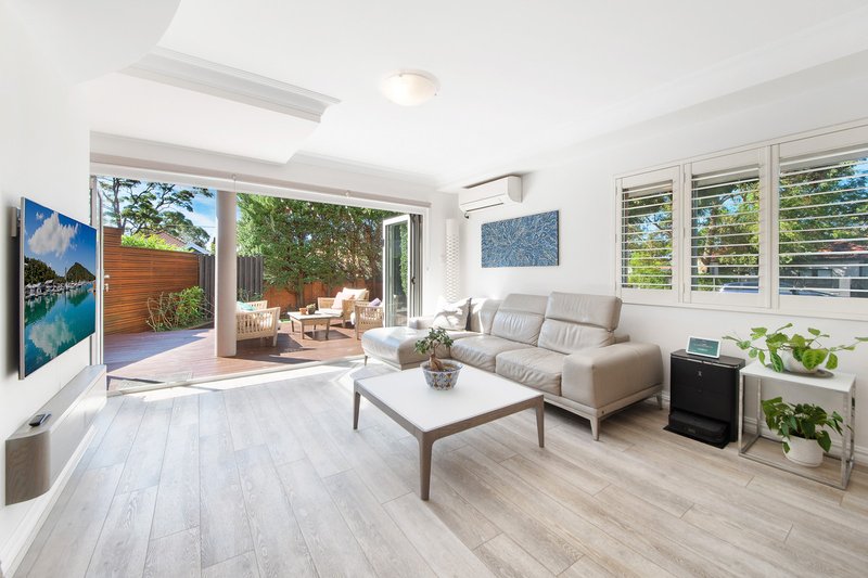 Photo - 1/30 Hale Road, Mosman NSW 2088 - Image 2