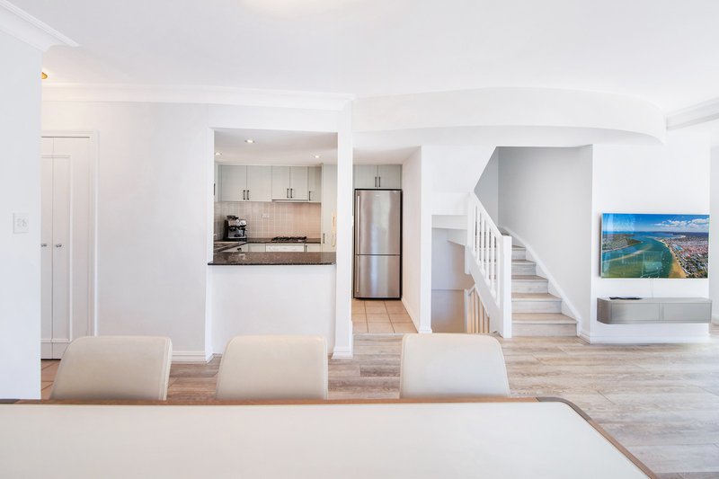 Photo - 1/30 Hale Road, Mosman NSW 2088 - Image 5