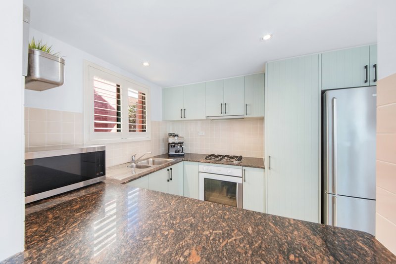 Photo - 1/30 Hale Road, Mosman NSW 2088 - Image 6