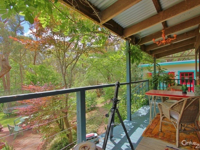 Photo - 130 Henderson Road, Wentworth Falls NSW 2782 - Image 9