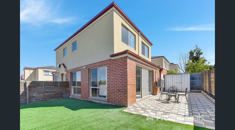 Photo - 1/30 Heyington Crescent, Noble Park North VIC 3174 - Image 9