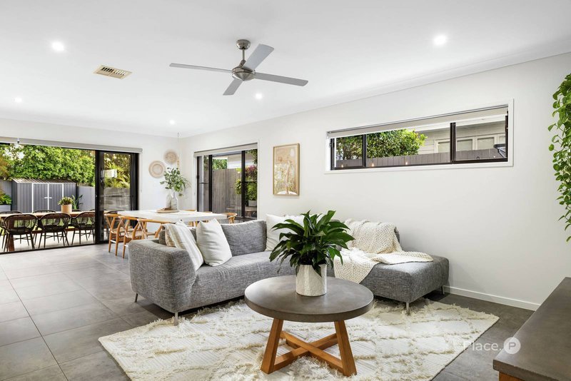 Photo - 130 Hoff Street, Mount Gravatt East QLD 4122 - Image 3