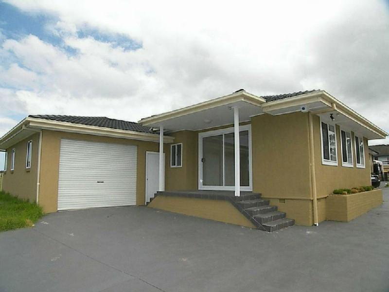 Photo - 1/30 King Street, Lake Illawarra NSW 2528 - Image 2