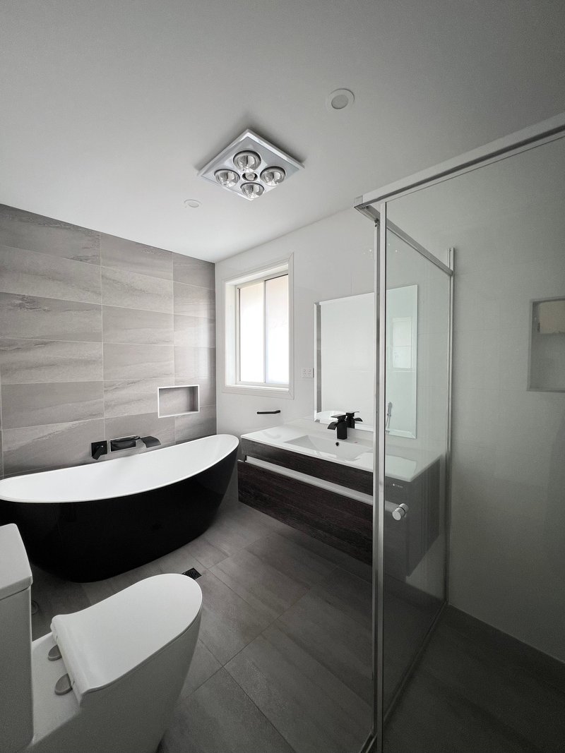 Photo - 130 Lakeside Parade, Jordan Springs NSW 2747 - Image 5