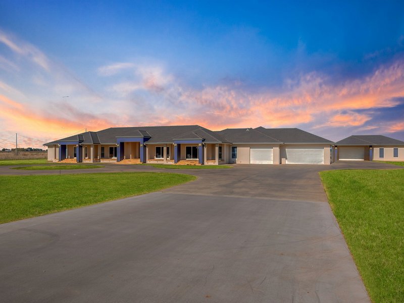 Photo - 130 Leonard Road, Hanwood NSW 2680 - Image 1