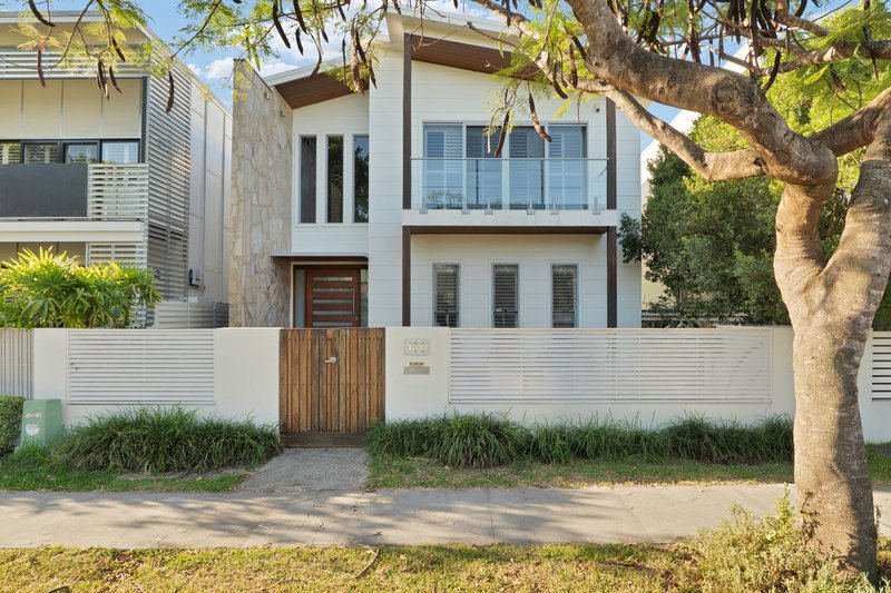 Photo - 130 Love Street, Bulimba QLD 4171 - Image 1