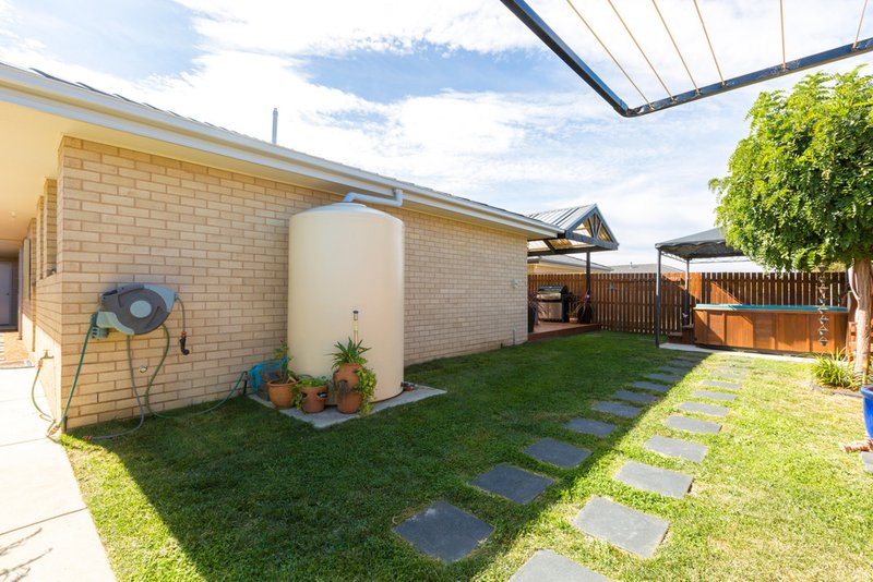 Photo - 130 Mabo Boulevard, Bonner ACT 2914 - Image 14