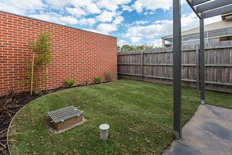 Photo - 1/30 Main Road, Clayton South VIC 3169 - Image 6