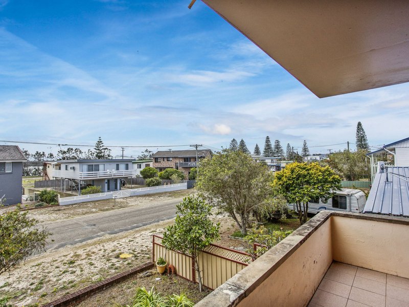 Photo - 1/30 Manning Street, Manning Point NSW 2430 - Image 3