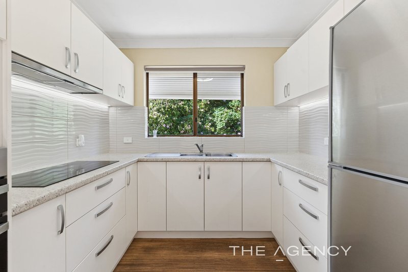 Photo - 130 Mundaring Weir Road, Kalamunda WA 6076 - Image 12