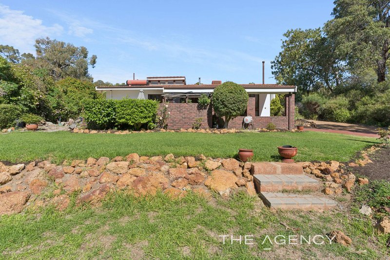 Photo - 130 Mundaring Weir Road, Kalamunda WA 6076 - Image 24