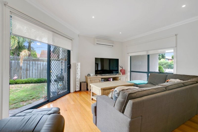 Photo - 1/30 Nolan Street, Frankston VIC 3199 - Image 3