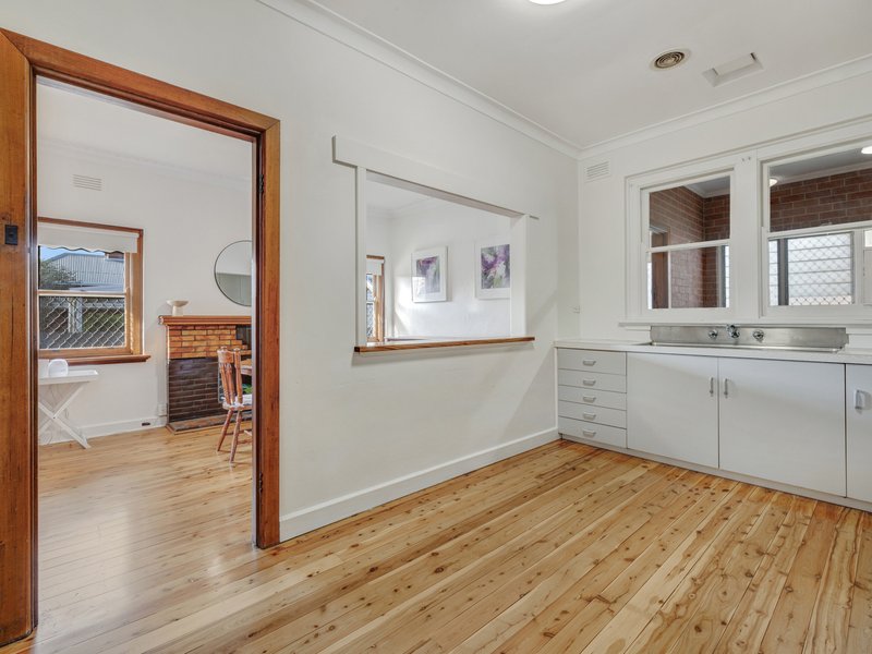 Photo - 1/30 Norton Street, Wangaratta VIC 3677 - Image 5