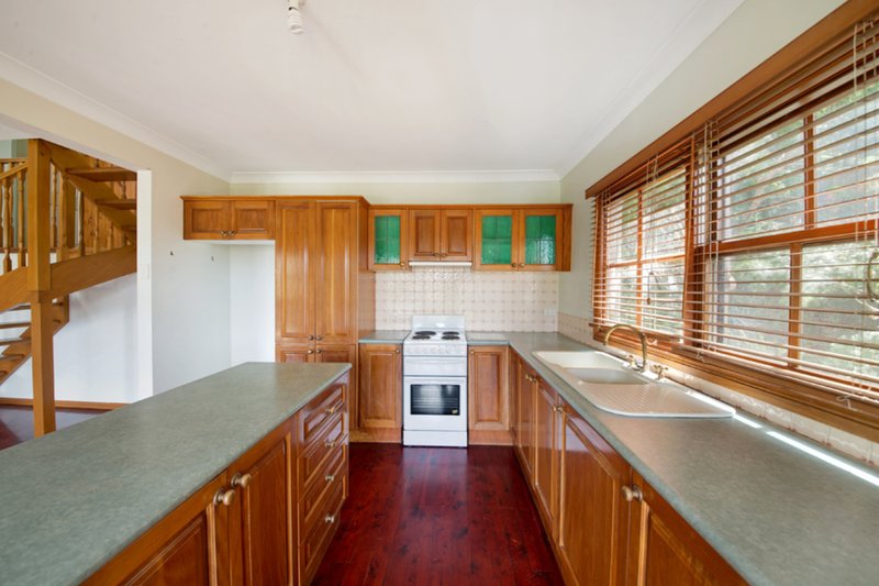 Photo - 130 Riviera Avenue, Terrigal NSW 2260 - Image 3