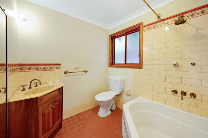 Photo - 130 Riviera Avenue, Terrigal NSW 2260 - Image 6