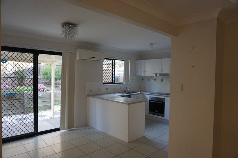 Photo - 130 Rockfield Road, Doolandella QLD 4077 - Image 7