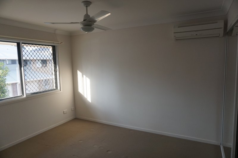 Photo - 130 Rockfield Road, Doolandella QLD 4077 - Image 8