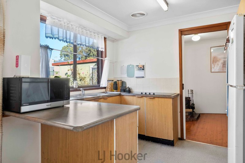 Photo - 130 Rosemary Row, Rathmines NSW 2283 - Image 10