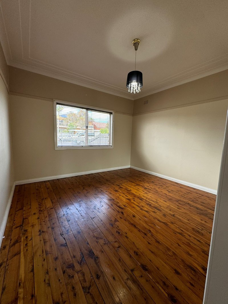 Photo - 130 Smart Street, Fairfield NSW 2165 - Image 4