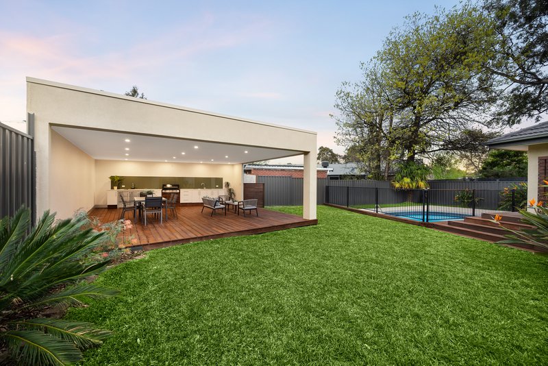 Photo - 130 Somers Avenue, Macleod VIC 3085 - Image 3