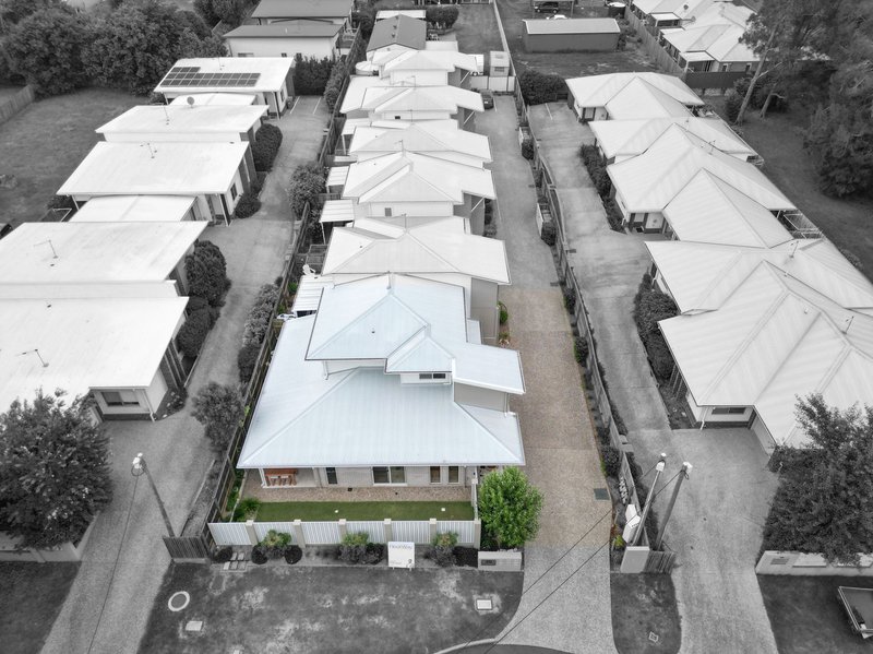 Photo - 1/30 Swallow Court, Newtown QLD 4350 - Image 23