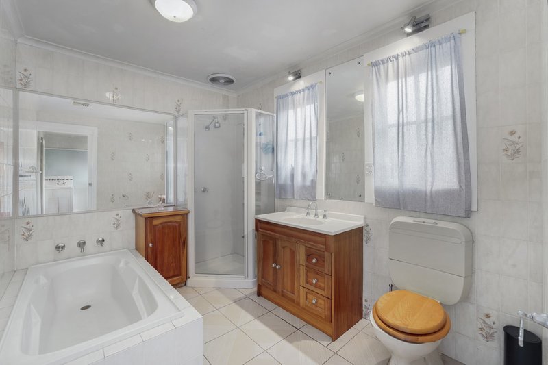 Photo - 1/30 Tarneit Road, Werribee VIC 3030 - Image 6