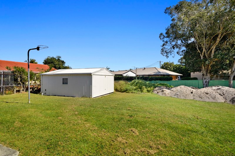 Photo - 130 Taylor Avenue, Golden Beach QLD 4551 - Image 2