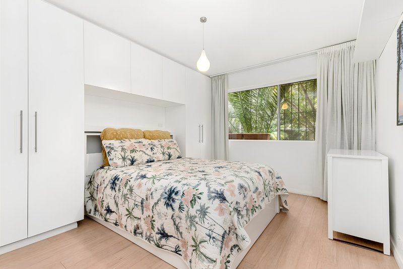 Photo - 1/30 The Crescent, Dee Why NSW 2099 - Image 5