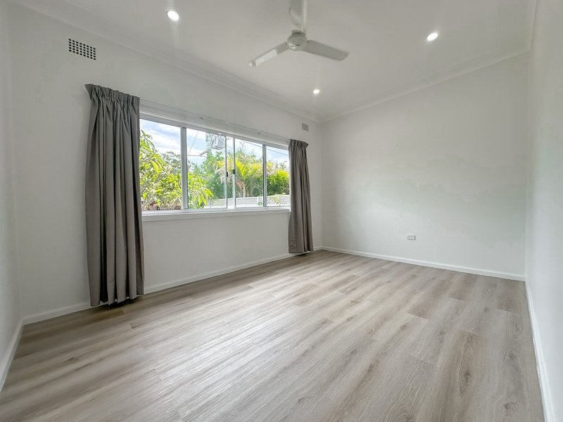 Photo - 130 Trafalgar Avenue, Umina Beach NSW 2257 - Image 6