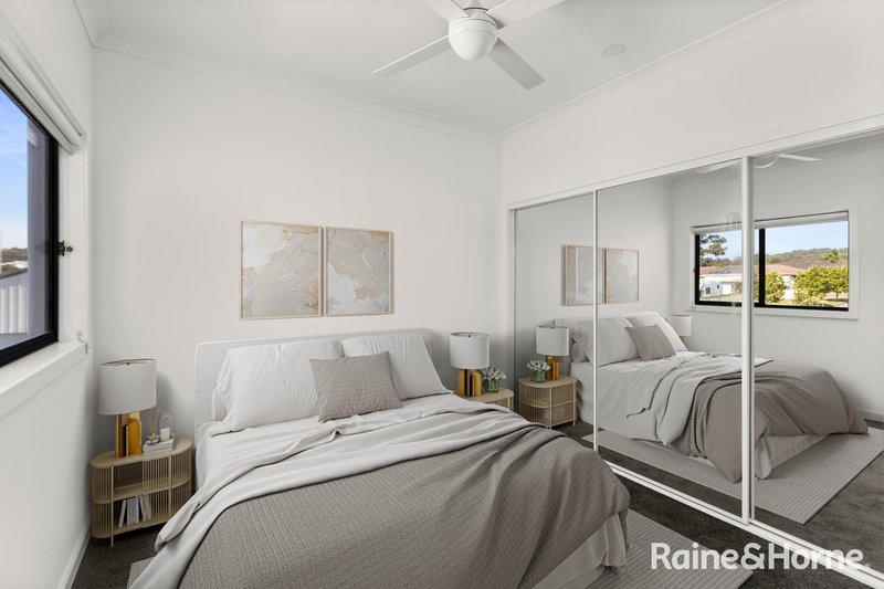 Photo - 1/30 Watkins Road, Elermore Vale NSW 2287 - Image 5