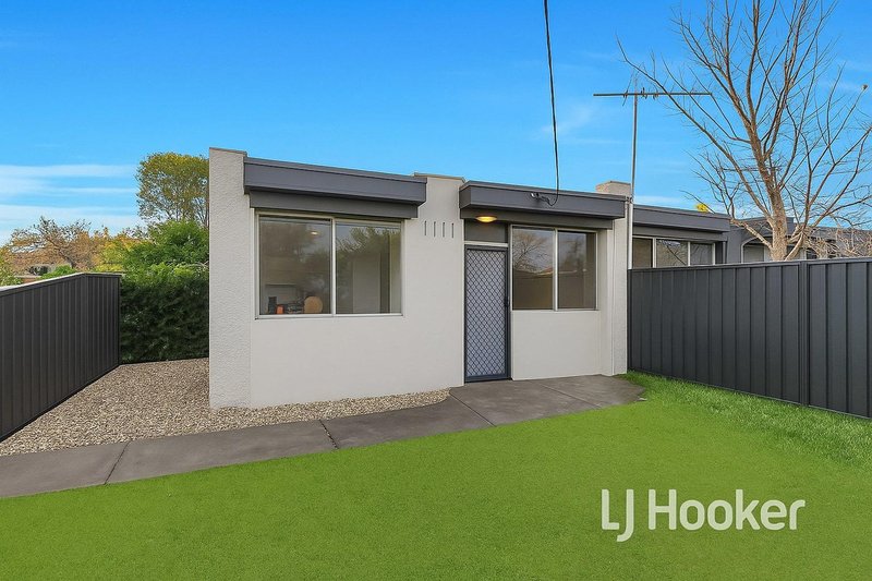 Photo - 1/30 Wheatsheaf Road, Glenroy VIC 3046 - Image 1