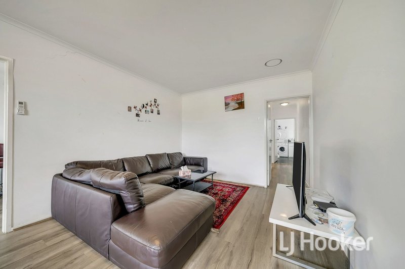 Photo - 1/30 Wheatsheaf Road, Glenroy VIC 3046 - Image 3