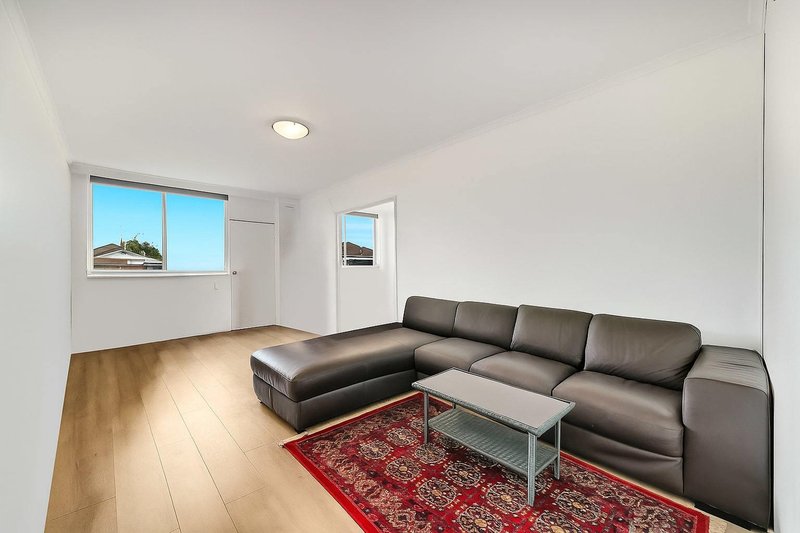 Photo - 1/30 Wheatsheaf Road, Glenroy VIC 3046 - Image 7